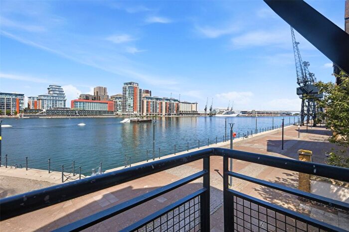 2 Bedroom Flat For Sale In Clivedon House, Fitzwilliam Mews, Silvertown, Newham, London, E16