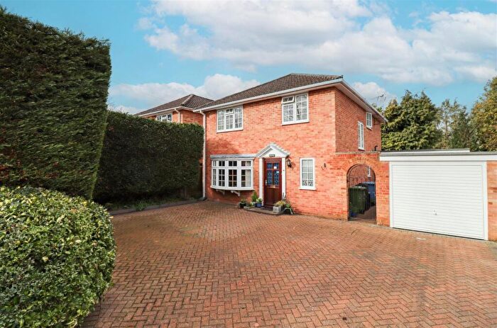 4 Bedroom Detached House For Sale In Westover Road, Fleet, GU51