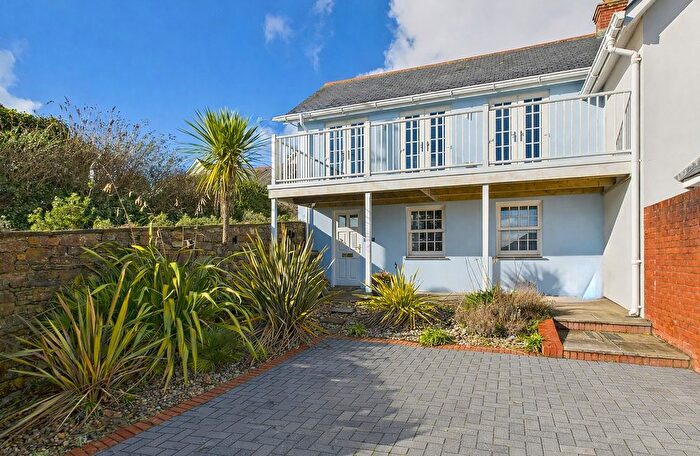 4 Bedroom Semi-Detached House For Sale In Grove Hill, St. Mawes, Truro, TR2