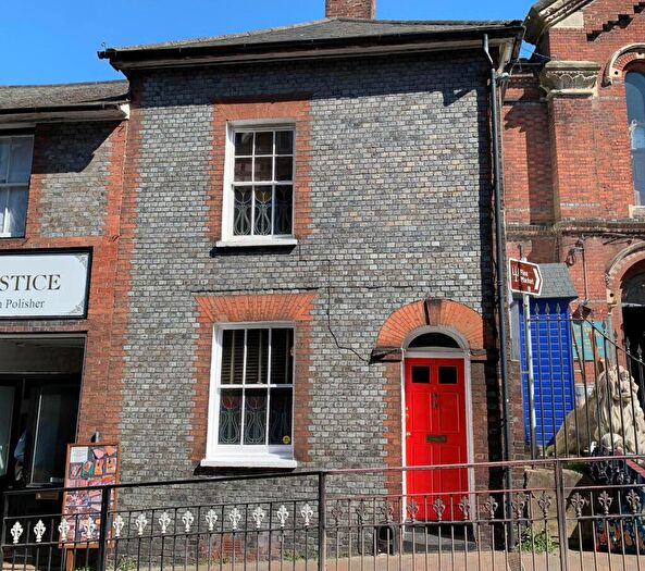4 Bedroom Town House For Sale In Market Street, Lewes, BN7
