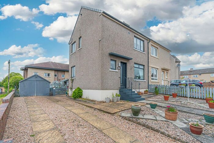 2 Bedroom Villa For Sale In Rosebank, Cowdenbeath, KY4