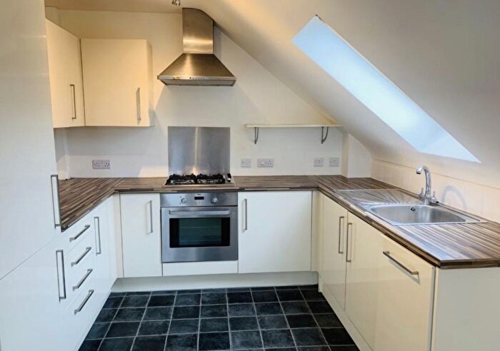 2 Bedroom Flat To Rent In Drummond Road, Bournemouth, BH1