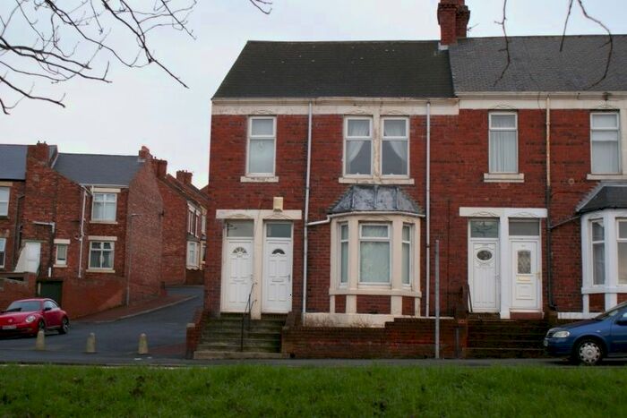 2 Bedroom Flat To Rent In Old Durham Road, Gateshead, Gateshead, NE9