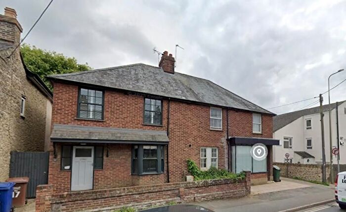 2 Bedroom Flat To Rent In Field Street, Bicester, OX26