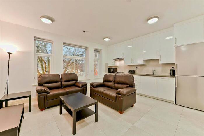 1 Bedroom Flat To Rent In New Broadway, London W5