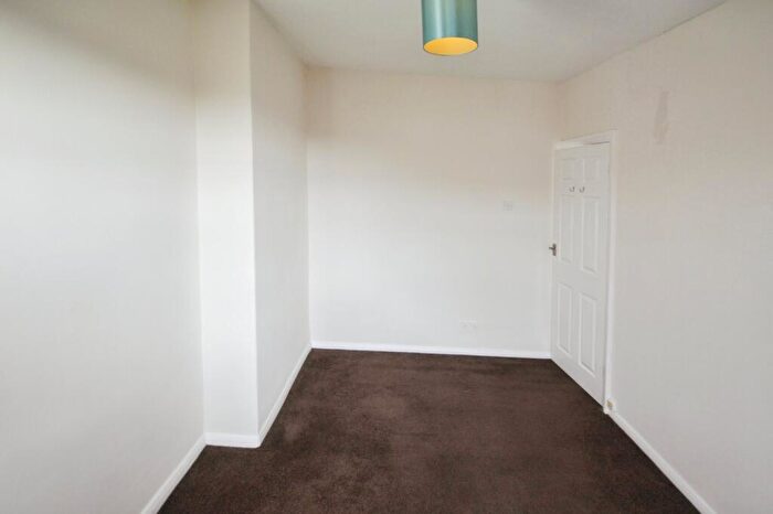2 Bedroom End Of Terrace House To Rent In Devonshire Avenue East, Hasland, Chesterfield, Derbyshire, S41