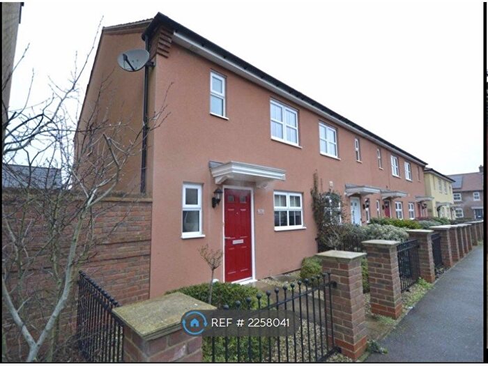 2 Bedroom End Of Terrace House To Rent In Felstead Crescent, Essex, CM24