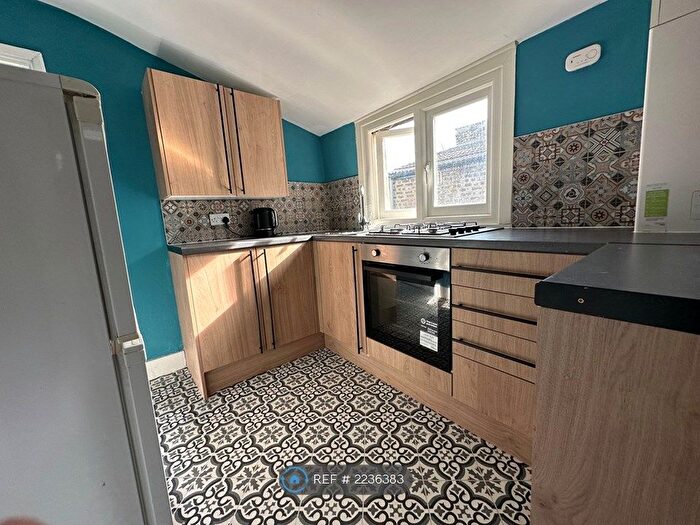 1 Bedroom Flat To Rent In Claxton Grove, London, W6
