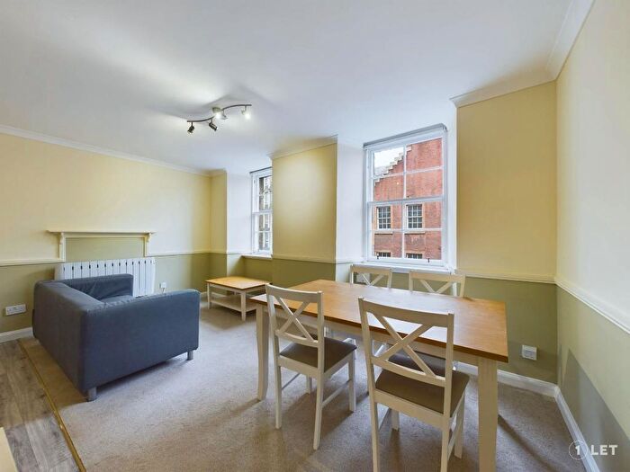 1 Bedroom Flat To Rent In Aitchison's Close, West Port, Old Town, Edinburgh, EH1