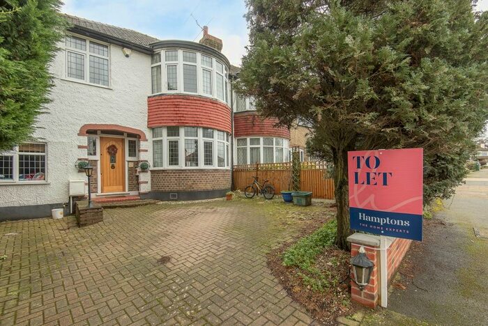 3 Bedroom Semi-Detached House To Rent In The Ridings, Berrylands, Surbiton, KT5