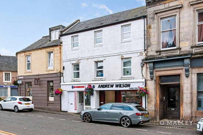 2 Bedroom Flat To Rent In Bank Street, Alloa, FK10