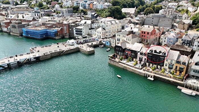 5 Bedroom Flat To Rent In Mulberry Quay, Falmouth, TR11