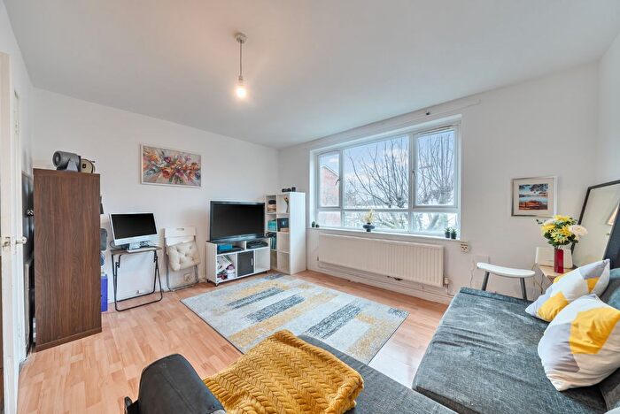 2 Bedroom Flat For Sale In St. Donatts Road, London, SE14