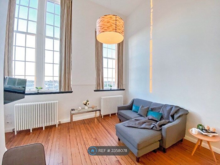 1 Bedroom Flat To Rent In Mcdonald Road, Edinburgh, EH7