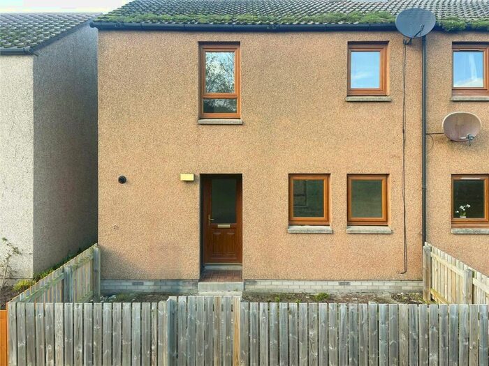 2 Bedroom End Of Terrace House To Rent In Hillview Place, Lossiemouth, Moray, IV31