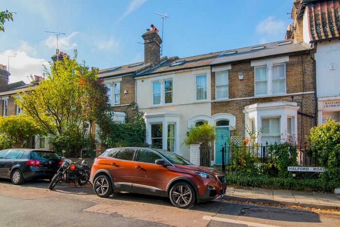 4 Bedroom Detached House To Rent In Halford Road, Richmond, TW10