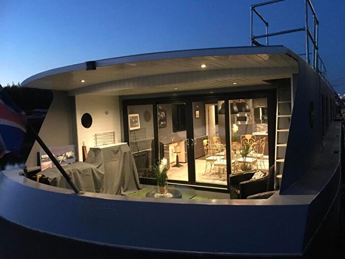 4 Bedroom House For Sale In The Pit Stop, Goole Marina, Goole, DN14