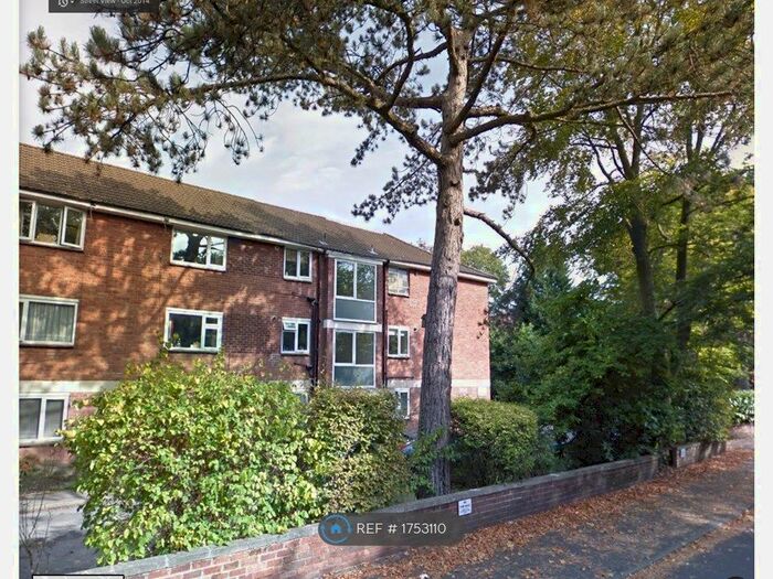 2 Bedroom Flat To Rent In Sale, Manchester, M33