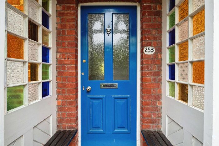 2 Bedroom Flat For Sale In Upper Grosvenor Road, Tunbridge Wells, TN1