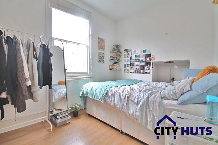 4 Bedroom Terraced House To Rent In Crowland Road, Seven Sisters, N15