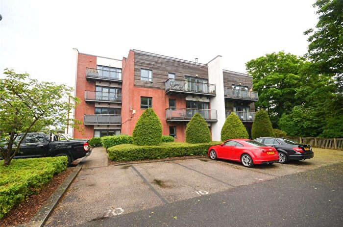 2 Bedroom Apartment To Rent In Wilmslow Road, Didsbury, Greater, M20