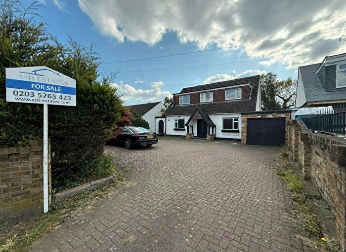 6 Bedroom Detached House For Sale In Harlington Road, Uxbridge, UB8