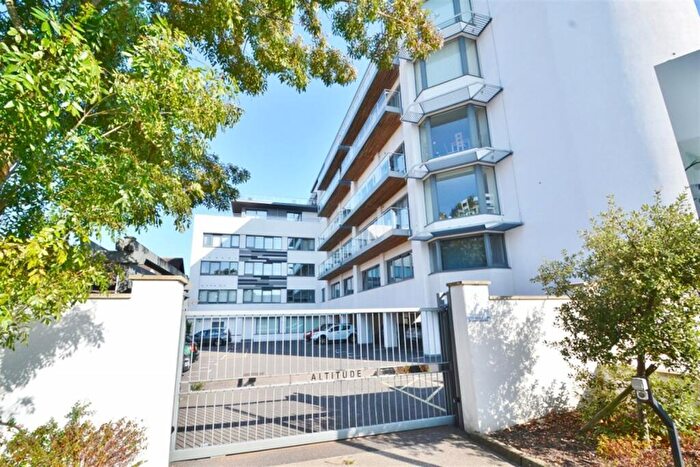2 Bedroom Apartment For Sale In Seldown Lane, Poole, BH15