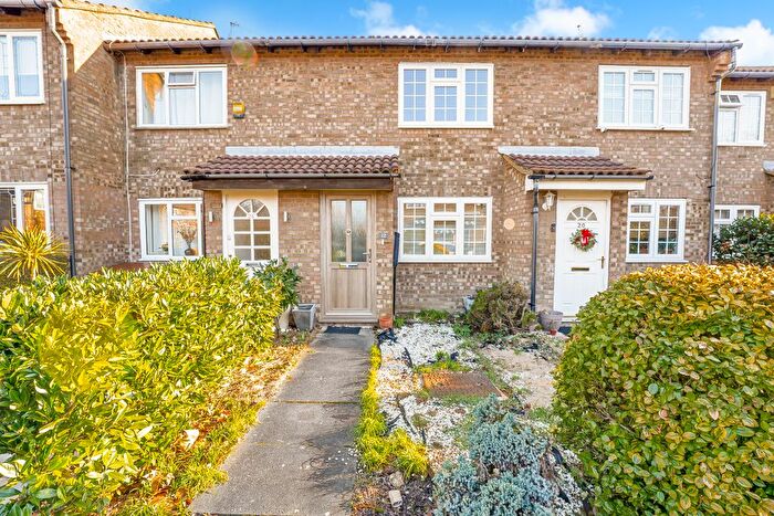 2 Bedroom Terraced House For Sale In Sawyers Lawn, London, W13