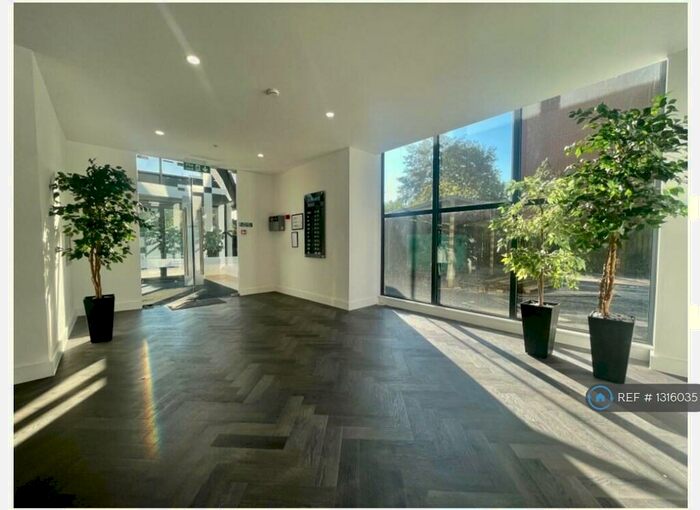 1 Bedroom Flat To Rent In Talbot Road, Old Trafford, Manchester, M16