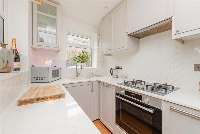 2 Bedroom End Of Terrace House For Sale In High Street, Eynsford, Kent, DA4