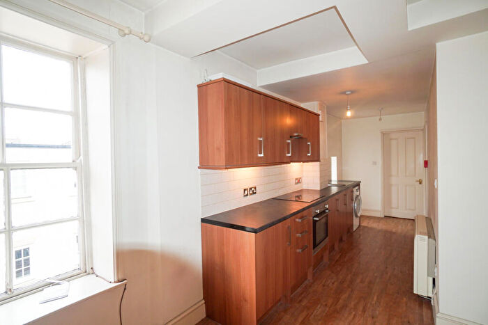 1 Bedroom Flat To Rent In Castle Street, Chester, CH1