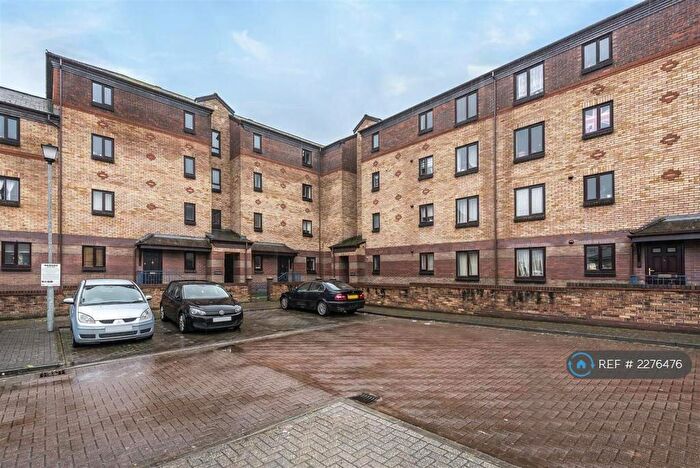 1 Bedroom Flat To Rent In Garamond Court, Redcliffe, Bristol, BS1