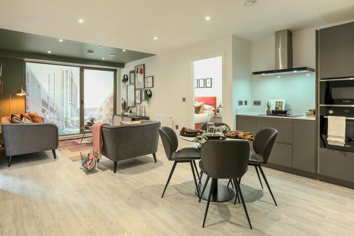 2 Bedroom Flat To Rent In Botanica, Chester Road, Manchester, M15