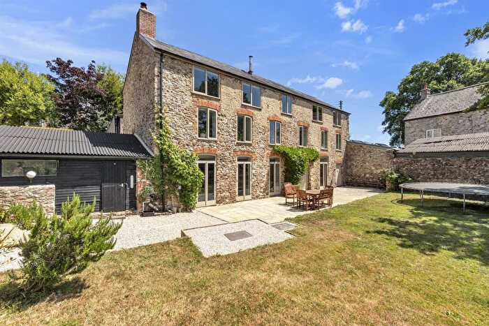 5 Bedroom Detached House For Sale In Dalwood, Axminster, EX13