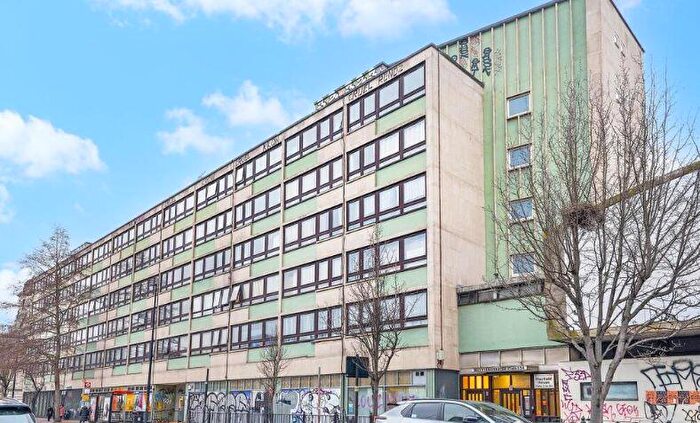 1 Bedroom Flat For Sale In Flat Mayfield House, London, E2