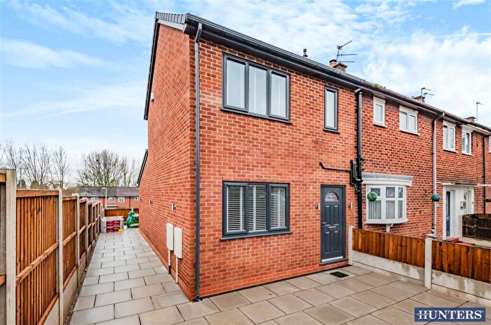 2 Bedroom End Of Terrace House To Rent In Overdale, Swinton, Manchester, M27