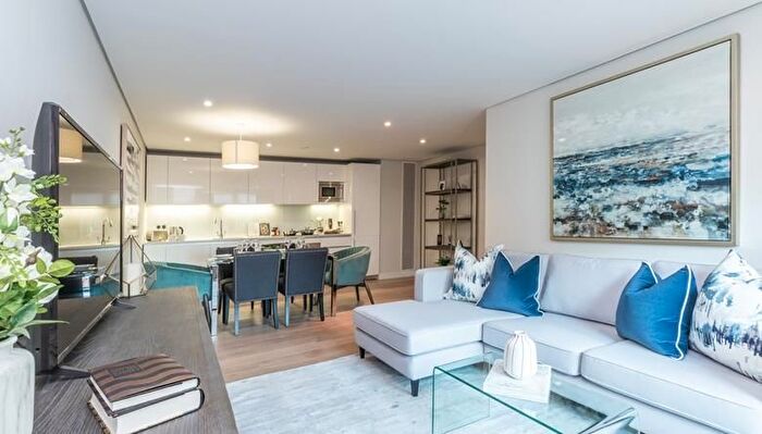 3 Bedroom Flat To Rent In Merchant Square East, Paddington, London, W2