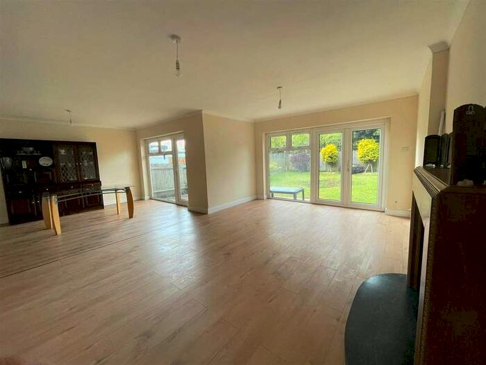 1 Bedroom Property To Rent In The Grove, Edgware, HA8