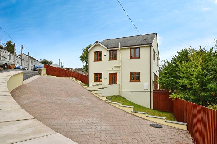 4 Bedroom Detached House For Sale In Moriah Street, Bedlinog, Treharris, CF46