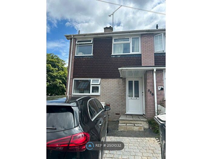 3 Bedroom End Of Terrace House To Rent In New Hythe Lane, Maidstone, ME20
