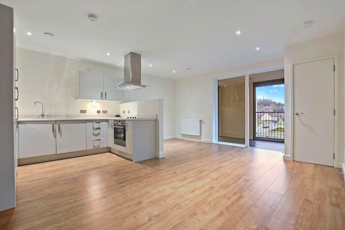 1 Bedroom Apartment To Rent In Roxborough Road, Harrow, HA1