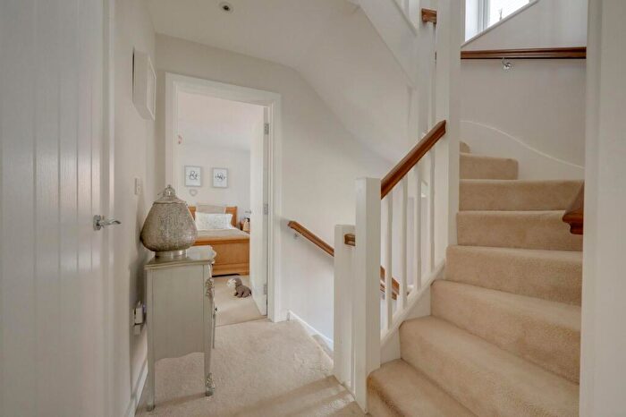 4 Bedroom Detached House For Sale In Bonnet Lane, Burgess Hill, RH15