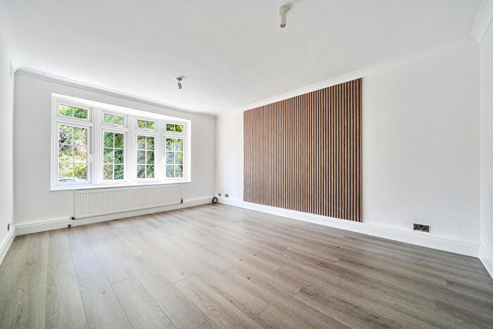 1 Bedroom Flat To Rent In Westmoreland Road, Bromley, BR2