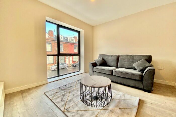 1 Bedroom Apartment To Rent In Green Quarter, Cross Green Lane, Leeds, LS9