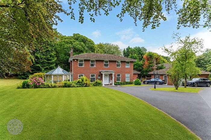 4 Bedroom Detached House For Sale In Woodstock, Thorn Lea Close, BL1