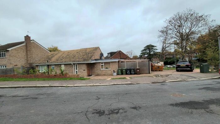 4 Bedroom Property To Rent In Chestnut Rise, Bushey, WD23