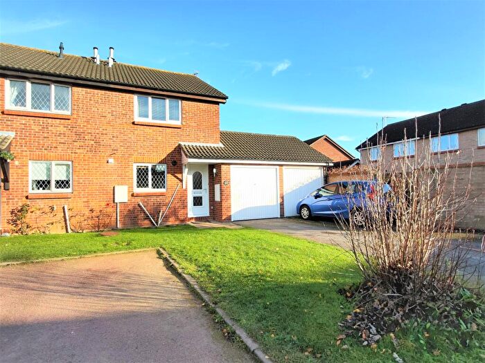2 Bedroom House To Rent In Sutton Close, Bury St. Edmunds, IP32