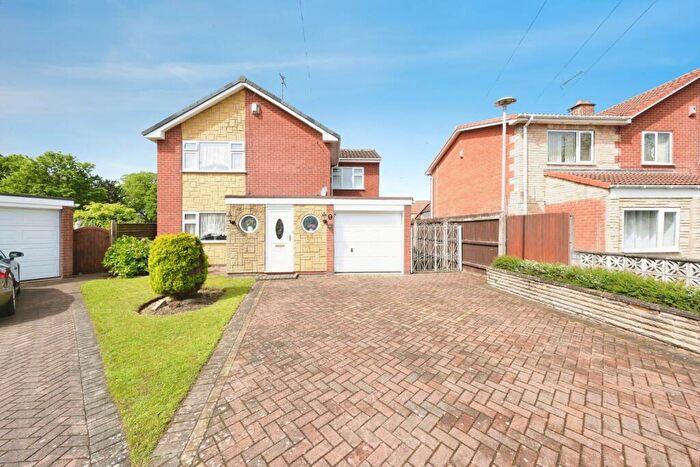 3 Bedroom Detached House For Sale In Church Close, Church Warsop, Mansfield, Nottinghamshire, NG20
