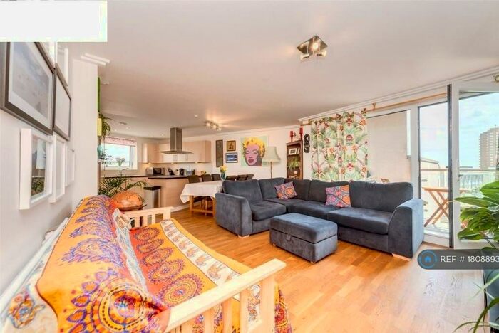 2 Bedroom Flat To Rent In Fleet Street, Brighton, BN1