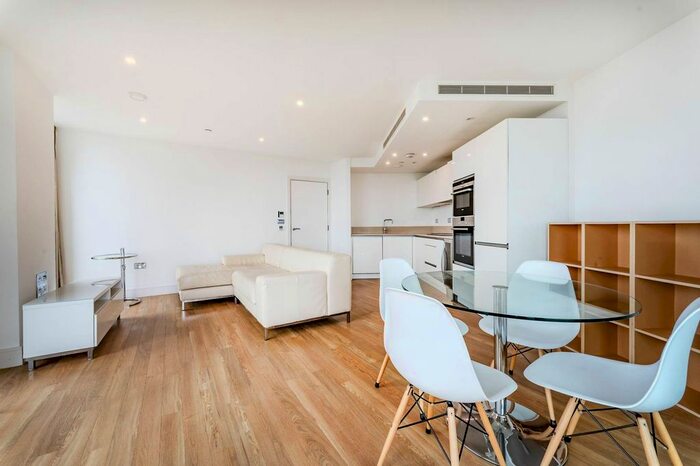 2 Bedroom Flat To Rent In Maple Quays, Canada Water, London, SE16